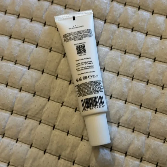 Flanerie Lily Bloom Hyaluronic Vivifying Serum - Picture 2 of 2